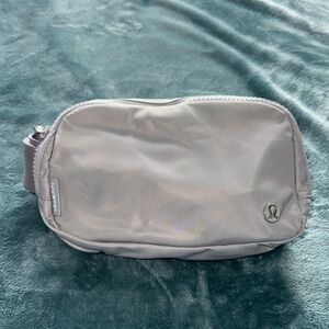 Lululemon 1L Belt Bag